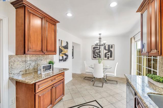 4312 Solano Way, Union City CA: https://media.crmls.org/mediaz/f6e828e5-3579-42e3-874b-3a23153c3817.jpg