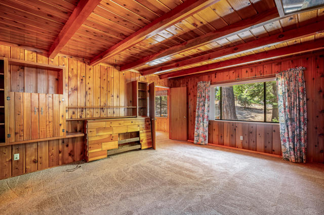 52551 Pine Ridge Road, Idyllwild CA: https://media.crmls.org/mediaz/f6ea5844-cc81-4621-bec8-6a076e443268.jpg