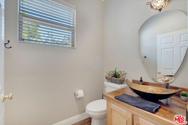 5616 Etiwanda Avenue, 6 photo 5