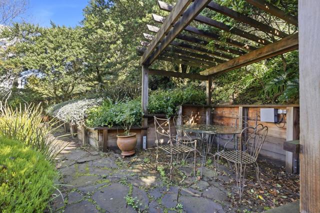 1160 Clayton Street, San Francisco CA: https://media.crmls.org/mediaz/f6eb0a1f-d211-4a11-8bcd-bc79b0b6873a.jpg