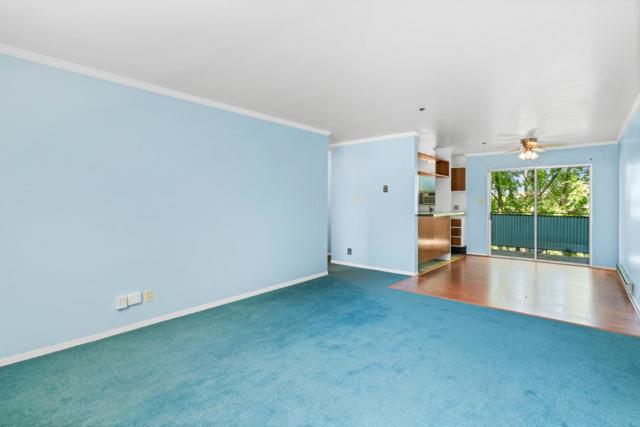 464 Clinton Street, Redwood City CA: https://media.crmls.org/mediaz/f6ec8444-402d-4c17-9b23-31b1fdb06469.jpg