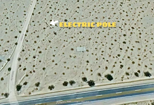 81325 29 Palms Highway, 29 Palms CA: https://media.crmls.org/mediaz/f6ecc1ac-fa7a-462d-908b-5f1259a0d10e.jpg