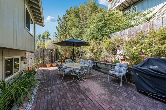 445 Monterey Drive, Aptos CA: https://media.crmls.org/mediaz/f6edb752-26af-436a-980d-3445421a55e0.jpg