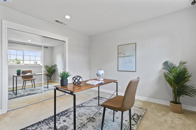 36523 Cherry St, Newark CA: https://media.crmls.org/mediaz/f6edfe36-b0ae-4c8d-a39d-e06ac6ec5d96.jpg