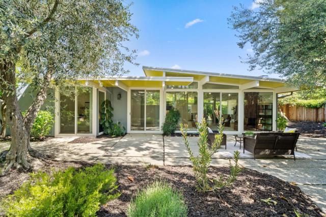 3310 Kenneth Drive, Palo Alto CA: https://media.crmls.org/mediaz/f6ee15c7-23f4-481e-8cb7-3baca73f5de4.jpg