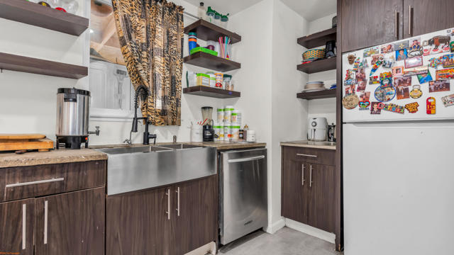 13576 La Mesa Drive, Desert Hot Springs CA: https://media.crmls.org/mediaz/f6ee798e-919f-4e2d-8995-c5a1c9deab36.jpg