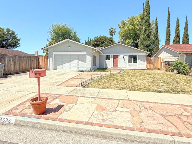 3585 Cadwallader Avenue, San Jose CA: https://media.crmls.org/mediaz/f6efe633-9547-4142-8121-f8107c91c703.jpg