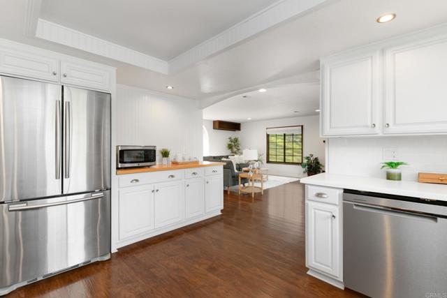 Detail Gallery Image 9 of 40 For 2278 Bautista Ave, Vista,  CA 92084 - 4 Beds | 2 Baths