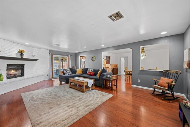 Detail Gallery Image 7 of 30 For 1141 Fifth Ave, Chula Vista,  CA 91911 - 3 Beds | 2 Baths