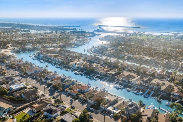 Detail Gallery Image 14 of 49 For 2957 Seaview Ave, Ventura,  CA 93001 - 5 Beds | 3 Baths