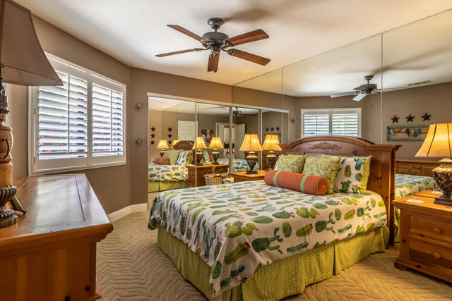 39432 Narcissus Way, Palm Desert CA: https://media.crmls.org/mediaz/f6f238cf-b0c9-42ff-b46c-ade49cdcde68.jpg