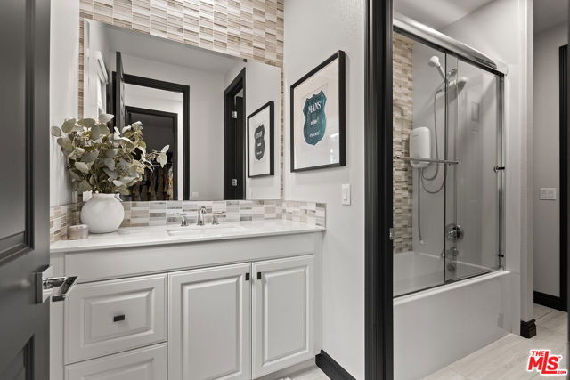 55 Suede, Irvine CA: https://media.crmls.org/mediaz/f6f2409f-6579-4764-bd35-40acc805bfb7.jpg