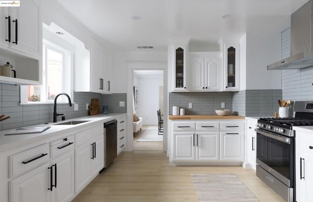 3508 Lyon Ave, Oakland CA: https://media.crmls.org/mediaz/f6f28c0e-8a5f-4c73-bd9f-c4c0d539641a.jpg