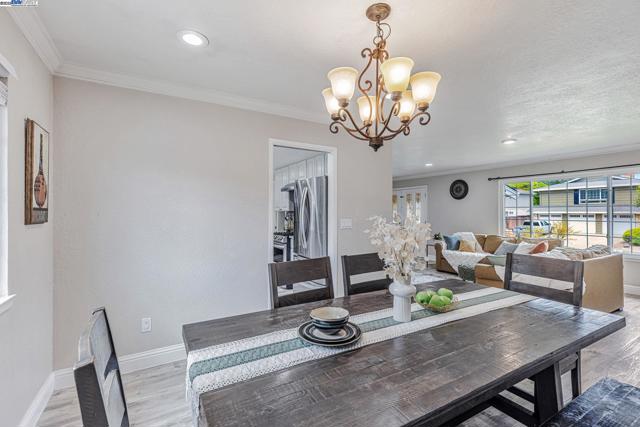 502 Cartagena Ln, San Ramon CA: https://media.crmls.org/mediaz/f6f3a120-7d0c-4a0a-b878-139754e6339b.jpg