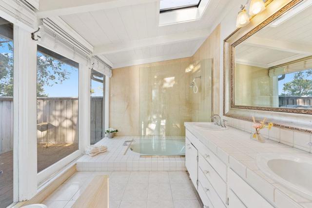 176 Sonoma Lane, Carmel CA: https://media.crmls.org/mediaz/f6f4bafc-0828-4d79-9e77-7e11df81ffe1.jpg