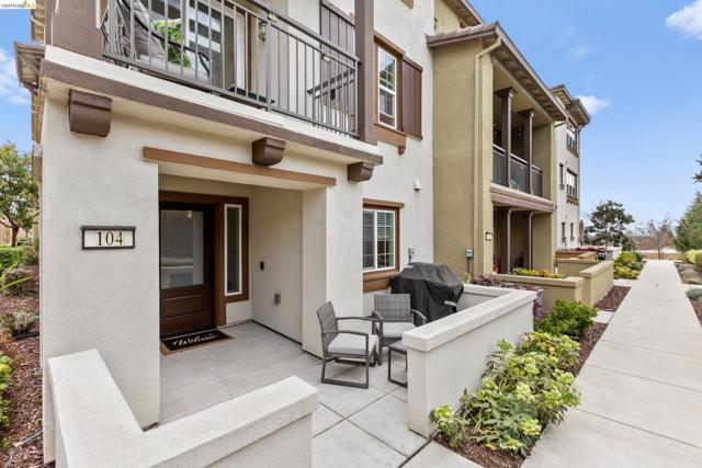Details for 16306 Ridgehaven Dr Unit 104, Castro Valley, CA 94578