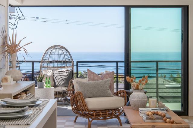 2262 Cambridge Ave, Cardiff by the Sea CA: https://media.crmls.org/mediaz/f6f65fd8-4ff0-42c6-8222-ebbb2facb619.jpg