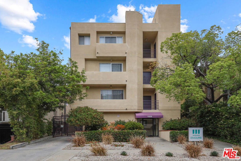 1920 Overland Avenue #103