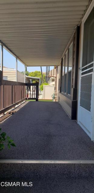 195 Tierra Rejada Road, Simi Valley CA: https://media.crmls.org/mediaz/f6f74ca3-ead8-4f5a-bb2d-258362c32185.jpg