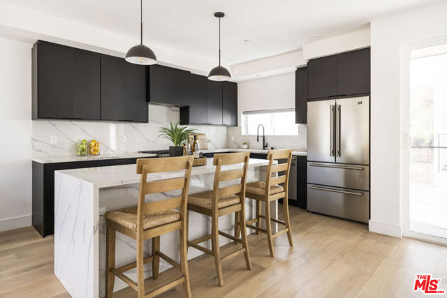 6847 N Figueroa Street, Los Angeles CA: https://media.crmls.org/mediaz/f6f82ee0-05b4-4f7e-a969-e2fccf81bbed.jpg