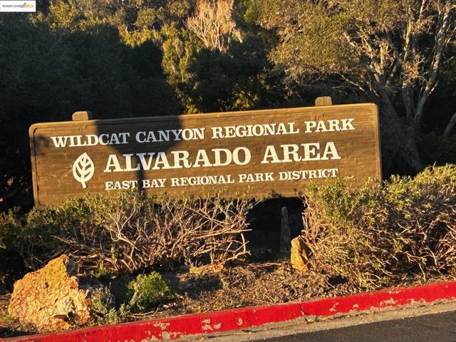 869 Lassen St, Richmond CA: https://media.crmls.org/mediaz/f6f8a7b3-a843-465c-a840-09ab9cde5197.jpg