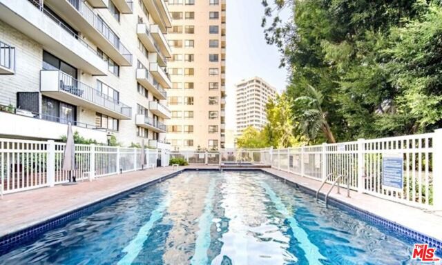 10535 Wilshire Boulevard, Los Angeles CA: https://media.crmls.org/mediaz/f6f8ab3d-362d-4857-8ad3-af174fa3414f.jpg