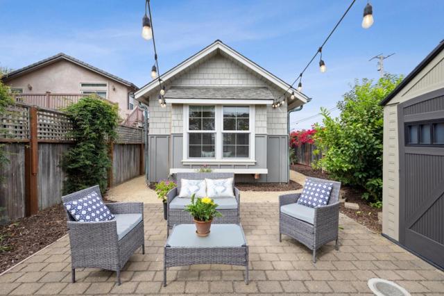 484 Poplar Street, Half Moon Bay CA: https://media.crmls.org/mediaz/f6f8d694-f1ee-467f-9c71-a39902ea8754.jpg