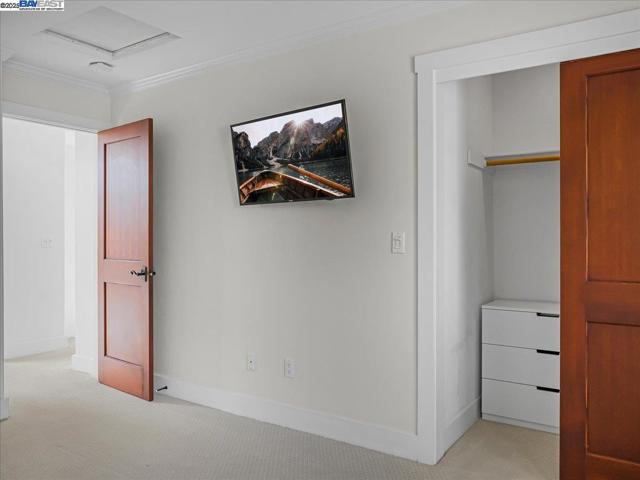 910 Willowshire Way, San Jose CA: https://media.crmls.org/mediaz/f6f93fb9-a076-4319-886f-17e0f30ad527.jpg