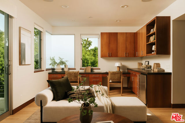 2643 34th Street photo 18