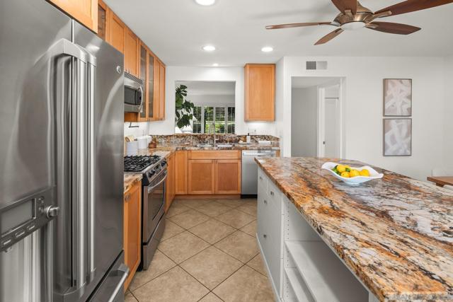Image 4 of 47 For 2464 Caminito Ocean Cove