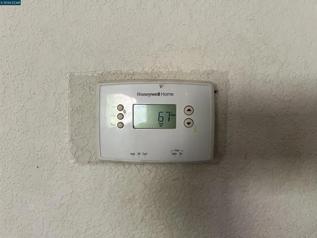 https://media.crmls.org/mediaz/f6fb4ff1-5e03-4295-bfa8-ecc1a6c36d5a.jpg?preset=X-Large