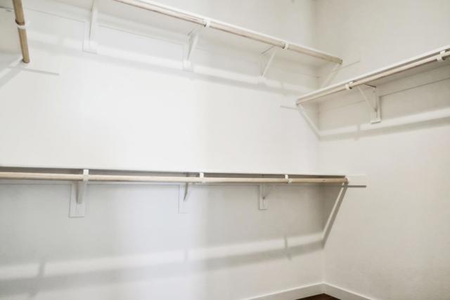 185 Tanoak Street, Hollister CA: https://media.crmls.org/mediaz/f6fb8a2e-7318-4350-96d8-9097cc63c534.jpg