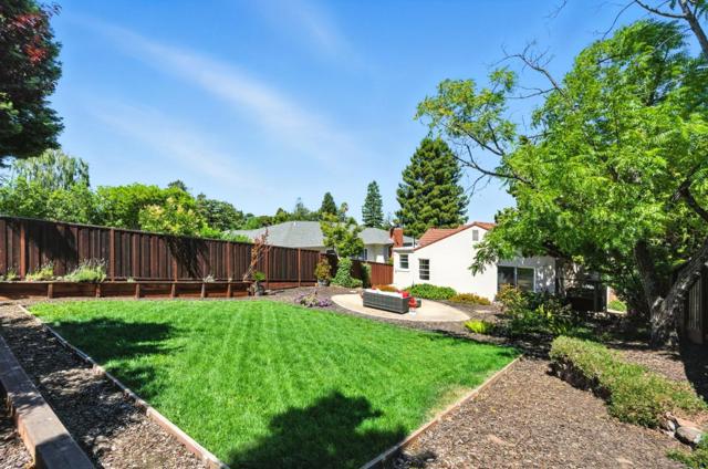 508 Prospect Street, San Carlos CA: https://media.crmls.org/mediaz/f6fbf304-c019-498c-be5e-32121e3de4f5.jpg