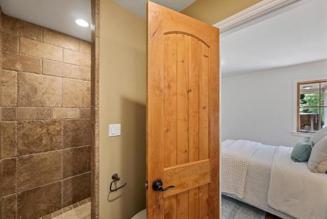 221 Sunset Terrace, Scotts Valley CA: https://media.crmls.org/mediaz/f6fbffc2-3b85-4cdd-a999-cc7ff4eb0099.jpg