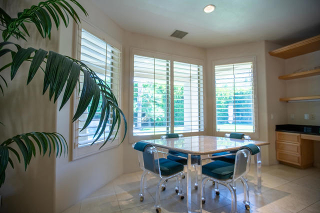 2438 S Caliente Drive, Palm Springs CA: https://media.crmls.org/mediaz/f6fc2f57-05d5-41ec-8cfc-df623683f3ff.jpg