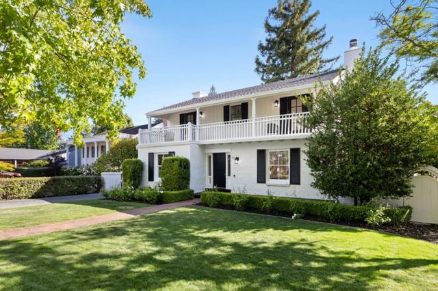 48 Turnsworth Avenue, Redwood City CA: https://media.crmls.org/mediaz/f6fca1ce-f038-4e84-90b4-abdae24c0724.jpg