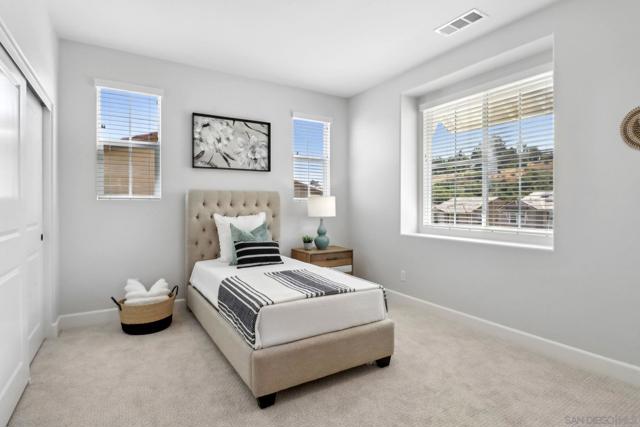 941 Lindbergh Dr, San Marcos CA: https://media.crmls.org/mediaz/f6fd4c9e-0049-4728-a67f-c3d44323ac02.jpg