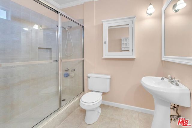 23264 Calvert Street, Woodland Hills CA: https://media.crmls.org/mediaz/f6fd7428-0dd4-49d6-be00-3471562d0ef9.jpg