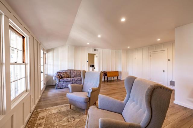 811 Alameda Avenue, Monterey CA: https://media.crmls.org/mediaz/f6fe10bd-5520-45db-857e-b6e39212deb3.jpg
