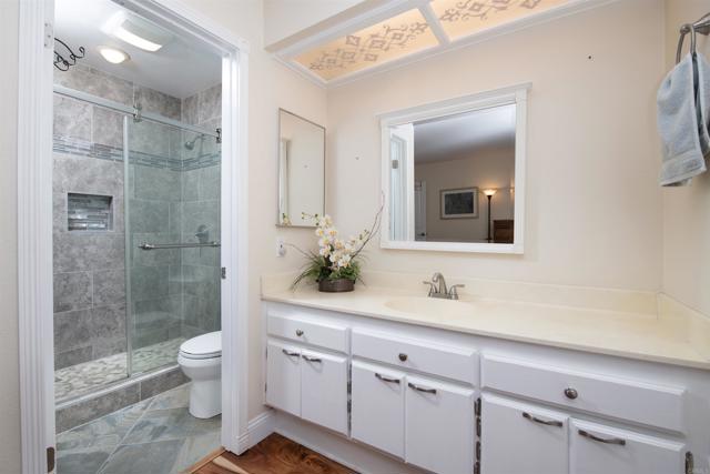 Image 21 of 36 For 2822 Forest View Way