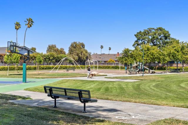 334 Sunfish Court, Foster City CA: https://media.crmls.org/mediaz/f700c3da-9286-4281-bbe4-c88bb3379b45.jpg