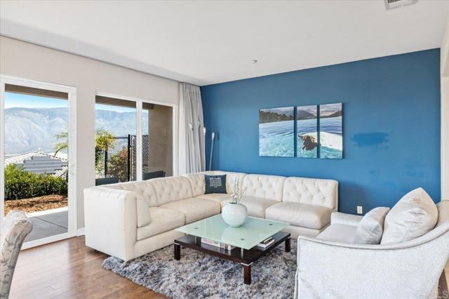 31662 Orange Blossom Ct, Valley Center CA: https://media.crmls.org/mediaz/f700fb0f-ae27-49fe-bab6-23eea443f2a7.jpg