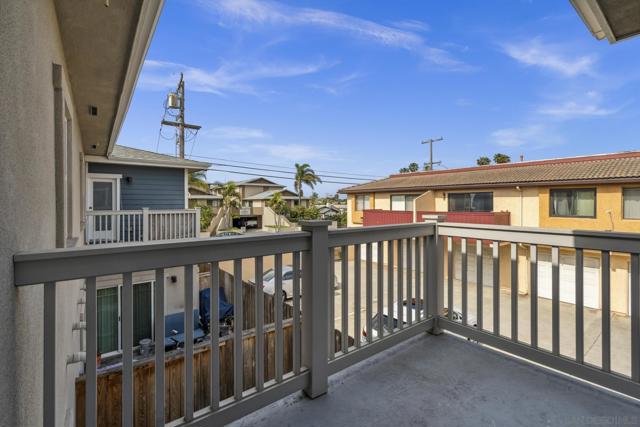 1343 Holly Ave, Imperial Beach CA: https://media.crmls.org/mediaz/f7023d54-92d3-4aeb-8629-74abc6c6e7ae.jpg