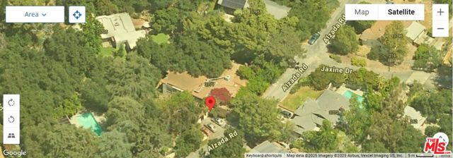 3771 Alzada Road, Altadena CA: https://media.crmls.org/mediaz/f702ad25-e310-4784-a8d7-8fe89df7b4df.jpg