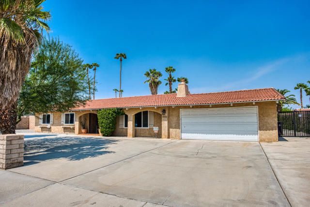 2450 Tamarisk Road, Palm Springs CA: https://media.crmls.org/mediaz/f7036e5e-e268-46a9-8c1b-9a8aa344e134.jpg