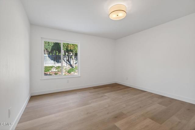 Detail Gallery Image 21 of 34 For 2868 Amber Wood Pl, Thousand Oaks,  CA 91362 - 4 Beds | 2/1 Baths