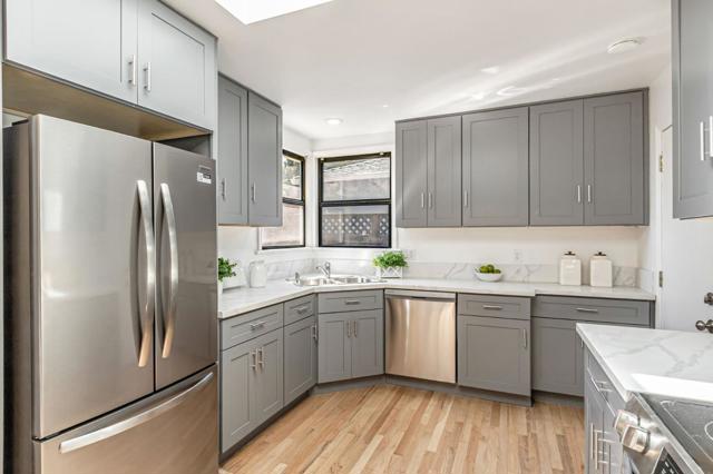 928 Peggy Lane, Menlo Park CA: https://media.crmls.org/mediaz/f704a509-052f-43a0-9450-8cf0b7ac850b.jpg