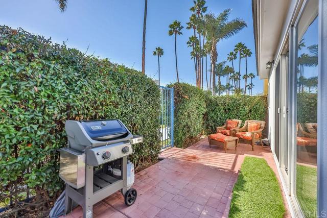 Detail Gallery Image 46 of 52 For 79 Half Moon Bend, Coronado,  CA 92118 - 3 Beds | 2 Baths