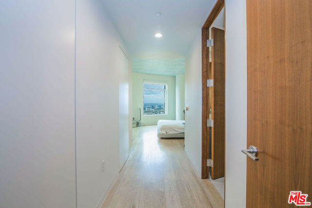 1 W Century Drive, Los Angeles CA: https://media.crmls.org/mediaz/f7057f90-b201-486a-8a17-83cdbfad738b.jpg