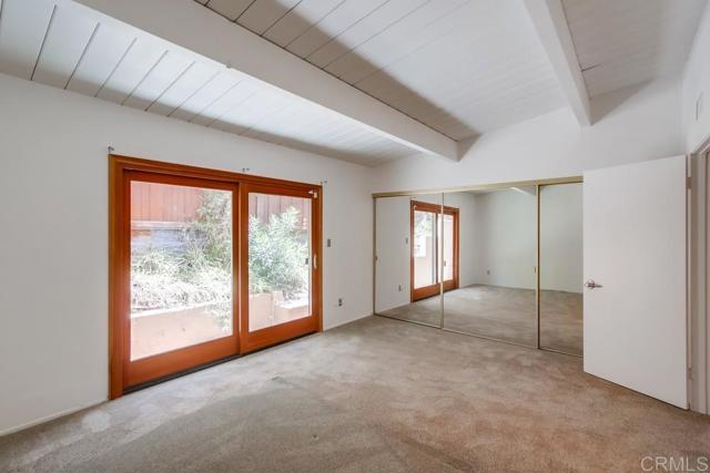 6032 Adobe Falls Rd, San Diego CA: https://media.crmls.org/mediaz/f7059d1e-57ad-42ad-a756-52650d450e7f.jpg